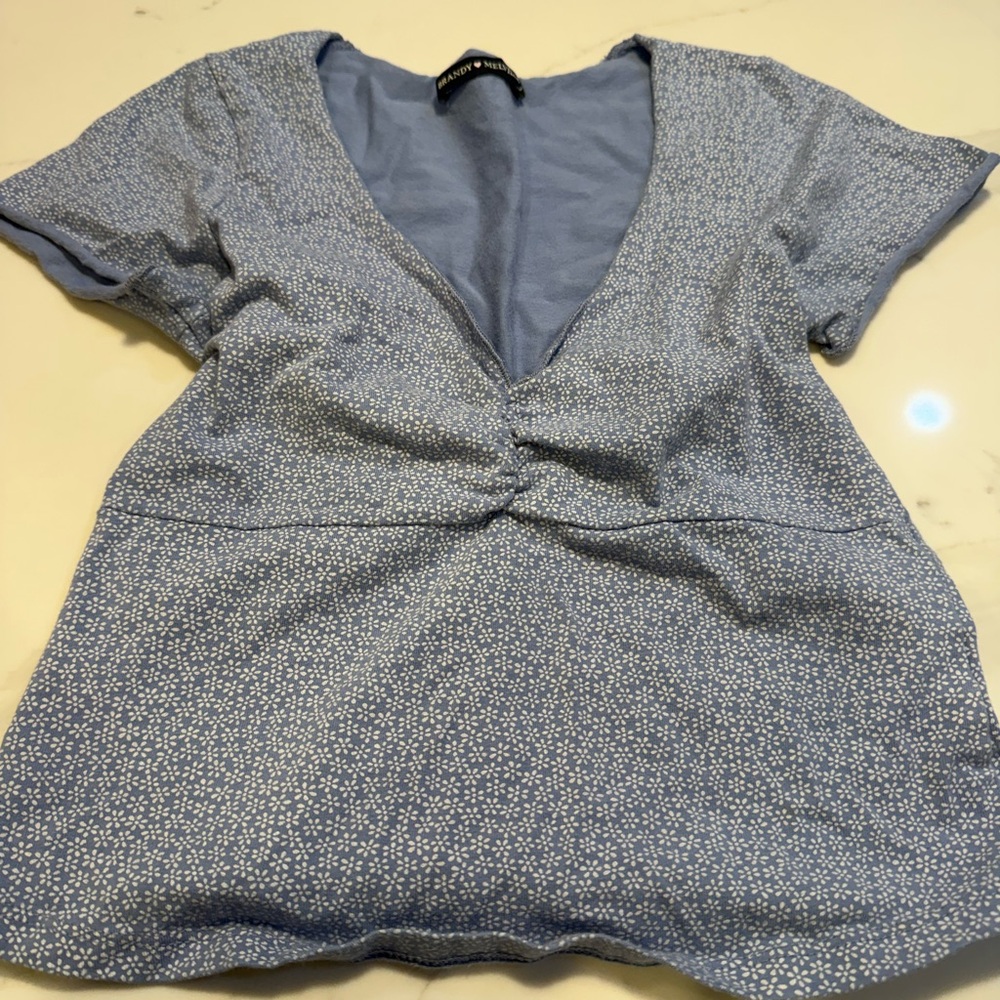 Brandy Melville Cinch Front Top